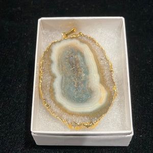 Beautiful Agate Pendent - C7